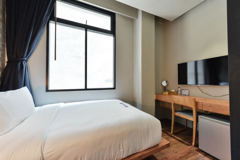 Kokotel Bangkok Surawong Екстер'єр фото